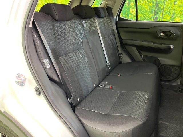 ���i���ȃI���W�i���t���A�}�b�g���I�v�V�����ɂĂ��p�ӂ��Ă���܂��B���D���ȃf�U�C����J���[�����Ԃɍ��킹�đI��ł����������Ƃ��ł��܂���