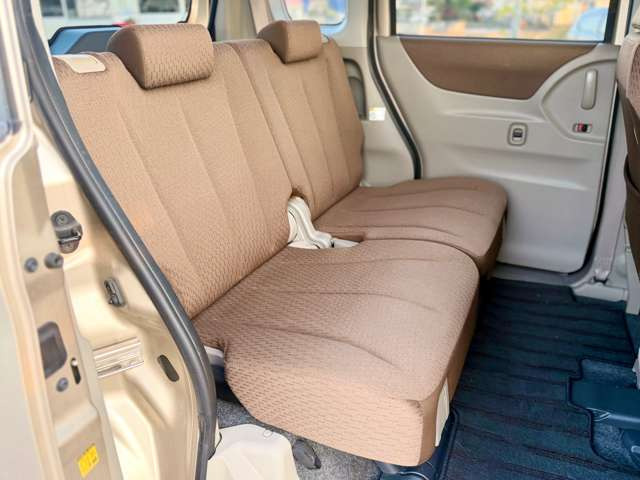 ���X�͍s�c�����R���̊��ˌ����_�̋߂��ɓX�܂��������܂��B���Ԃł��A�N�Z�X���₷���ꏊ�Ɍ�����܂��B�d�Ԃł��z���̍ۂ��Ŋ���JR���������w�܂ł��}���ɎQ��܂��B���C�y�ɂ��₢���킹������!