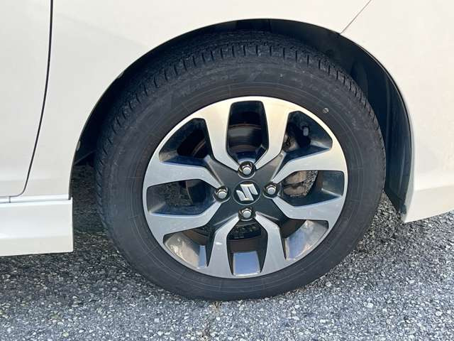 ���Ђ́A���q���܂̃j�[�Y�ɂ������o����悤�A�L�x�ȎԎ����葵���Ă���܂��B����芷���̍ۂ��A����A��낵�����肢�������܂��B