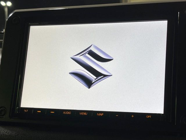 �y����8�^�i�r�z�l�C�̏����i�r�𑕔��B�I�[�f�B�I�@�\���[�����Ă���ABluetooth�ڑ�����΂������̃X�}�z��MP3�v���C���[�̉��y���Đ��\!�����̉^�]������Ɋy�����Ȃ�܂�!!