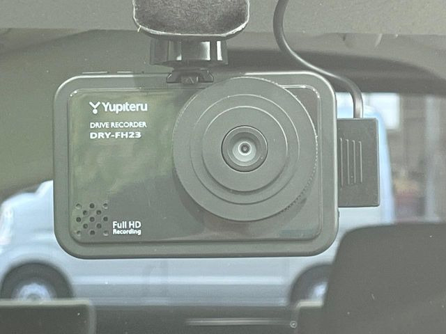 �y�h���C�u���R�[�_�[�z���S�E���S�ȃJ�[���C�t�ɕK�{�̃h���C�u���R�[�_�[�𑕔�!���s���͂������A������^�]�⎖�̂ɑ��������ۂ̏󋵂��f���ŋL�^���A����̃��X�N�ɔ����܂��B