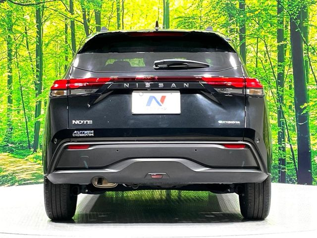 安心の最長10年・走行無制限保証(有償)をご用意。保証内容も充実はもちろん、無料点検&オイル交換や、年中無休の全国・24時間ロードサービスも付帯されておりますのでご安心下さい。