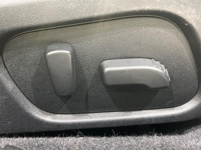 �y�p���[�V�[�g�z�X�C�b�`��ŊȒP�ɃV�[�g�̔��������\!�d��������͂�����܂���!���K�ȃV�[�g�|�W�V�����ɃZ�b�g���āA���K�ȃh���C�u�����y���݂��������B