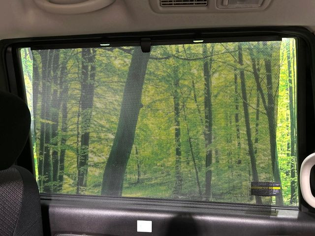 �y���[���V�F�[�h�z��������ԊO����̌���ῂ����Ƃ��ɃT�b�ƈ����o���Ďg����A���[���i�[�^�C�v�̃T���V�F�[�h�𑕔��B��Ȃɏ�������q�l���E�g�E�g�����������ȂǁA���Ђ����p����������