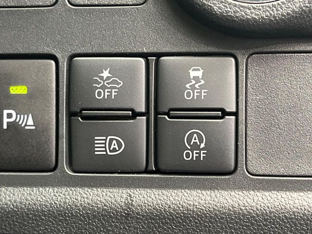 �y�X�}�[�g�A�V�X�g�z���s���ɑO���̎ԗ�����F�����A�Փ˂������Ȏ��͌x��ƃu���[�L�ŏՓˉ���Ɣ�Q�y�����A�V�X�g�B�����S�Ƀh���C�u�����y���݂��������܂��B