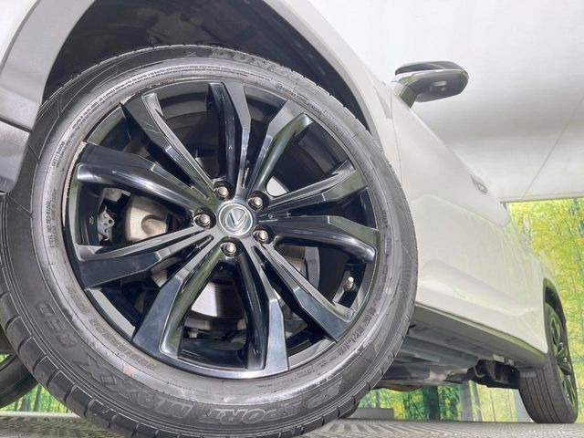 �y�����A���~�z�C�[���z�O�ςɃ}�b�`���������A���~�z�C�[���𑕒����Ă���܂��B�e��ЊO�A���~�z�C�[����A�X�^�b�h���X�^�C�����戵�����Ă���܂��B���񂲑��k����������