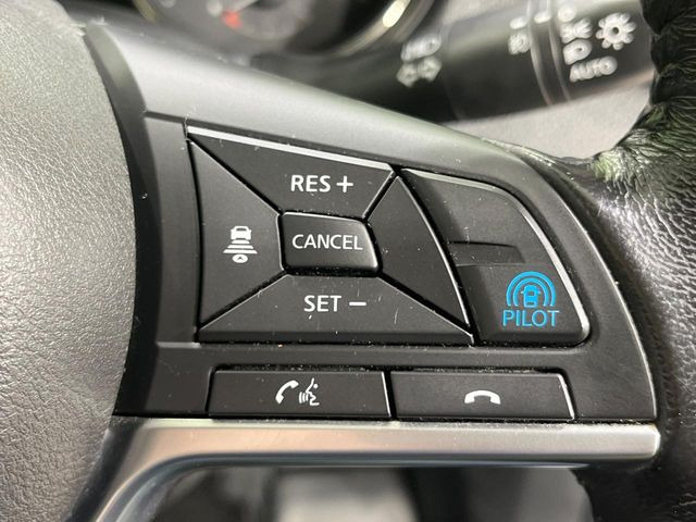 【プロパイロット】高速道路での長距離走行が楽に!!渋滞時と巡回走行のシーンで、アクセル・ブレーキ・ステアリングを自動で制御し、長距離運転の負担を軽減してくれます♪