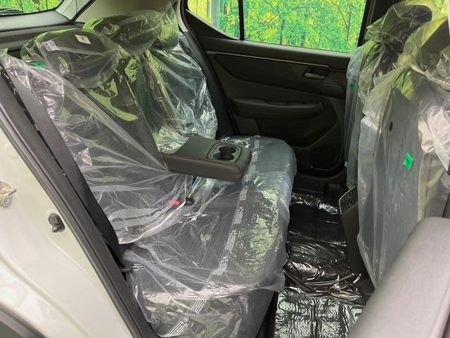 ���i���ȃI���W�i���t���A�}�b�g���I�v�V�����ɂĂ��p�ӂ��Ă���܂��B���D���ȃf�U�C����J���[�����Ԃɍ��킹�đI��ł����������Ƃ��ł��܂���