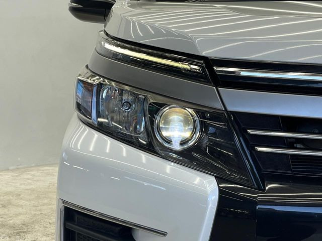 �yLED�w�b�h���C�g�z���V����ԑ��s�����ǍD�Ȏ��E���m�ۂ����S���ĉ^�]�ł��鍂�P�xLED�w�b�h���C�g�𑕔�!�_�����x�������A����d�͂��}�����Ă��܂��B