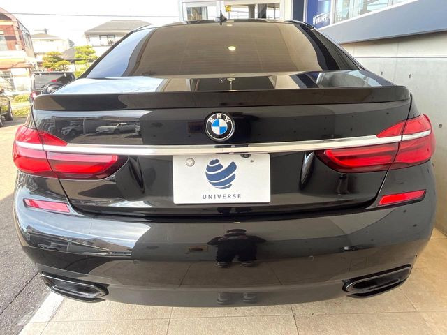 ●当店では第三者機関による車両品質鑑定を導入し、修復歴車を排除。鑑定書が発行されますので、ぱっと見ただけでは分からない箇所まで納得した上でご検討いただけます。※一部未実施の場合がございます。