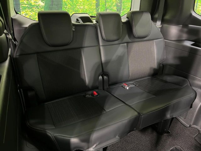 3��ڃV�[�g�͂�������ԗǍD����l�ł��������ƍ����Ē����܂��̂ŁA��l���ł̂��o���������N���N�ł��􂲉Ƒ��ŁA�C�̒m�ꂽ���ԂŁA�h���C�u�ɍs���̂��y���݂ł��ˁ�