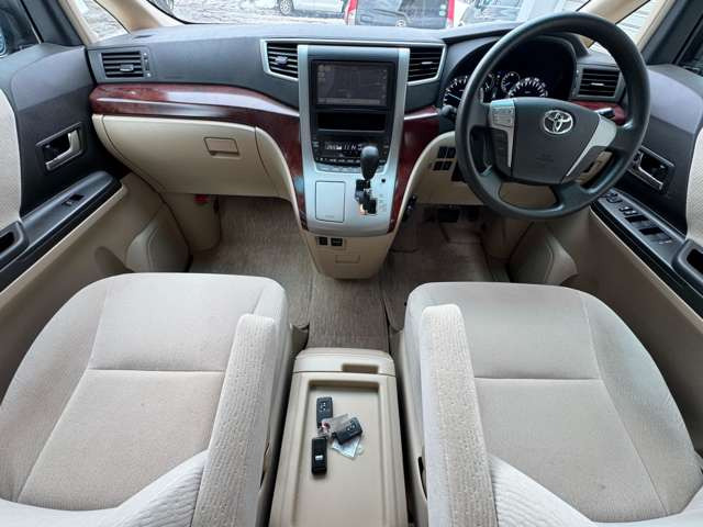 ☆納車前の全車対象に法定点検を実施☆エンジンオイル・エレメント交換、下廻りシャーシブラック塗装、他点検時に交換が必要なものは交換し納車致します。