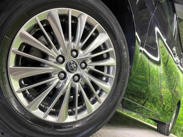 �y����17�C���`�A���~�z�C�[���z�O�ςɃ}�b�`���������A���~�z�C�[���𑕒����Ă���܂��B�e��ЊO�A���~�z�C�[����A�X�^�b�h���X�^�C�����戵�����Ă���܂��B���񂲑��k����������