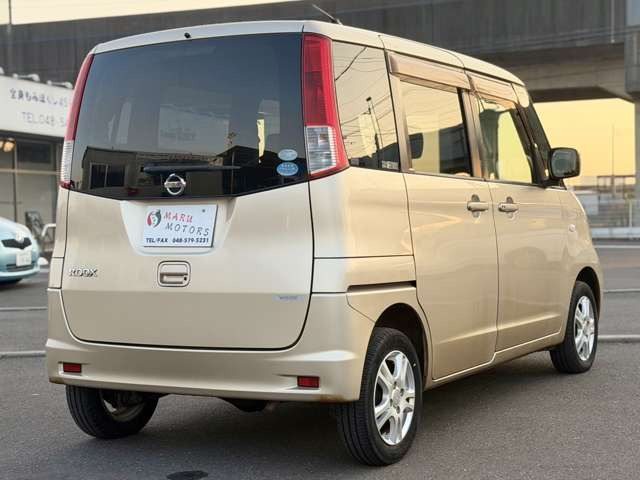 ���X�͍s�c�����R���̊��ˌ����_�̋߂��ɓX�܂��������܂��B���Ԃł��A�N�Z�X���₷���ꏊ�Ɍ�����܂��B�d�Ԃł��z���̍ۂ��Ŋ���JR���������w�܂ł��}���ɎQ��܂��B���C�y�ɂ��₢���킹������!