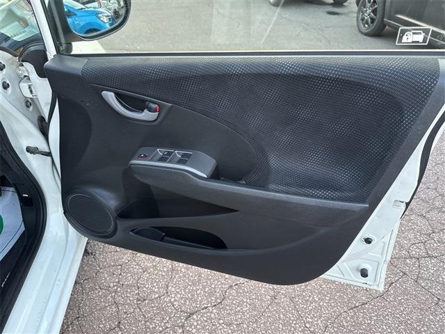 ���X�ł͊F�l�Ɉ��S���Ă��Ԃ��^�]���Ă����������߂̎����ԕی��ւ̉�����JAF�ւ̉����������Ȃ��܂��̂ł���]�̕��͂��C�y�ɂ����k���������B