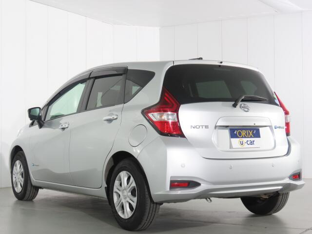 AIS����:���X�ł̓g���^�E�z���_�E�j�b�T���E�}�c�_�E�X�o�����[�J�[�n�̒��ÎԎ��Ɖ�Ђƕ��В�g��Ђ�6�Ђœ��ꂳ�ꂽ�u�]����v�u������v�ɑ���A�����Ɍ����]�������M���̂����鍸��