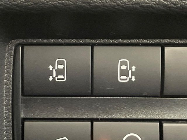 �y�����p���[�X���C�h�h�A�z�X�}�[�g�L�[��^�]�Ȃ̃X�C�b�`�Ō�ȗ����X���C�h�h�A�̊J���\���d��������͂����ăh�A���J����K�v�������A�����Ȃ��q�l�ł��ȒP�ɊJ���߂ł����K�ł���