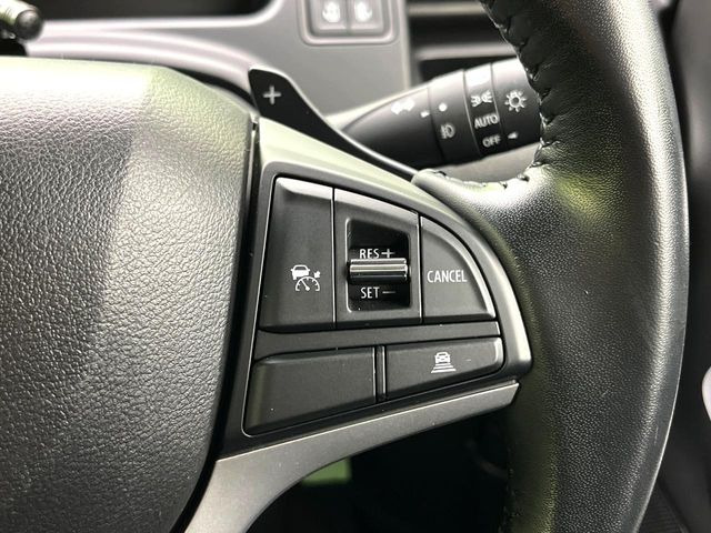 �y�N���[�Y�R���g���[���z�������H�����N���N���s�B�A�N�Z���𗣂��Ă���葬�x�ő��s���ł��A�������^�]���̕��S���y��!�����E�������ȒP�ȃX�C�b�`����Œ����ł��܂��B