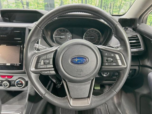 �y�����v�����X�e�A�����O�z�㎿�Ȋv���g�p���邱�ƂŁA��ɂ����������݂ƂĂ��^�]���₷���n���h���ł���