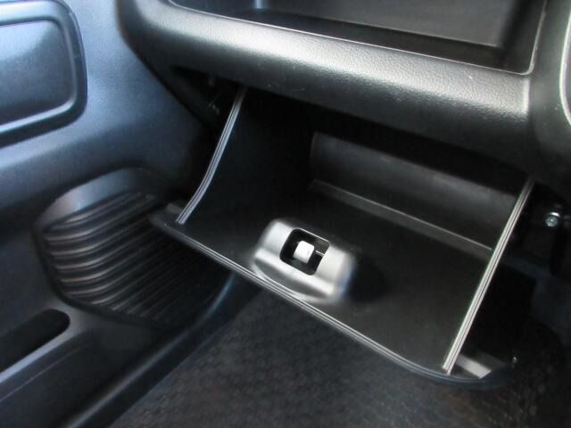 �Ԍ��ؓ��ꓙ���ވꎮ�����[�ł���O���[�u�{�b�N�X�ł��B