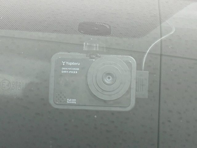 �y�h���C�u���R�[�_�[�z���S�E���S�ȃJ�[���C�t�ɕK�{�̃h���C�u���R�[�_�[�𑕔�!���s���͂������A������^�]�⎖�̂ɑ��������ۂ̏󋵂��f���ŋL�^���A����̃��X�N�ɔ����܂��B