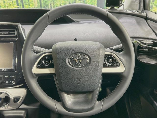 �y�����v�����X�e�A�����O�z�㎿�Ȋv���g�p���邱�ƂŁA��ɂ����������݂ƂĂ��^�]���₷���n���h���ł���