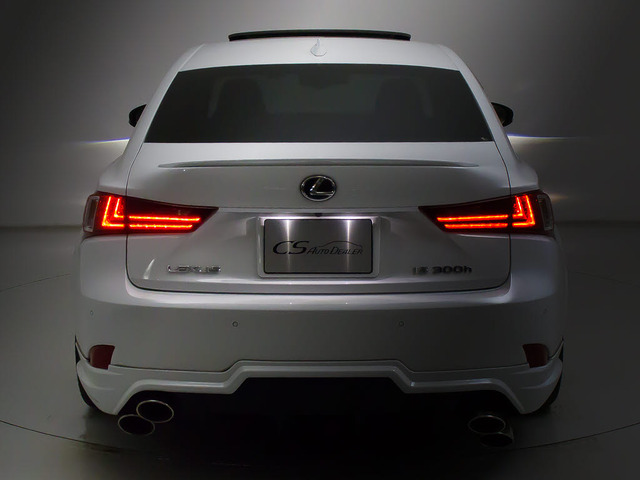 ★テールスモークやLED加工、マフラー、ルーフスポイラー、エアロパーツなど取り付け承ります!