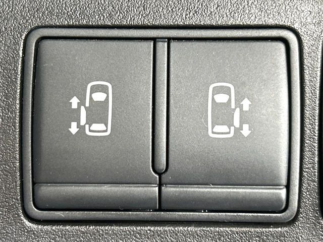 �y�����p���[�X���C�h�h�A�z�X�}�[�g�L�[��^�]�Ȃ̃X�C�b�`�Ō�ȗ����X���C�h�h�A�̊J���\���d��������͂����ăh�A���J����K�v�������A�����Ȃ��q�l�ł��ȒP�ɊJ���߂ł����K�ł���