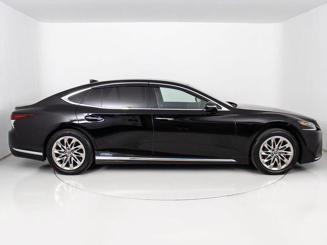 社外アルミホイール取付・スピンドルエアロ取付・各メーカーエアロ取付・車高調・ローダウン・ライトカスタム・スモークフィルム施工OK!お気軽にご相談下さい!