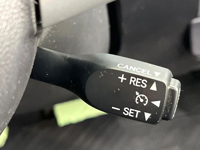 �y�N���[�Y�R���g���[���z�������H�����N���N���s�B�A�N�Z���𗣂��Ă���葬�x�ő��s���ł��A�������^�]���̕��S���y��!�����E�������ȒP�ȃX�C�b�`����Œ����ł��܂��B