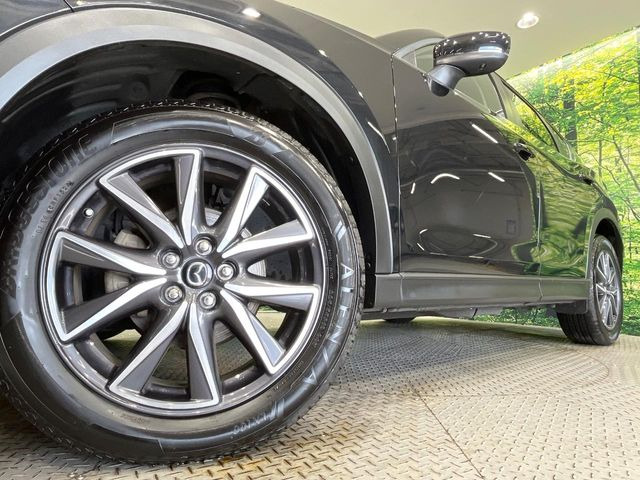 �y����17�C���`�A���~�z�C�[���z�O�ςɃ}�b�`���������A���~�z�C�[���𑕒����Ă���܂��B�e��ЊO�A���~�z�C�[����A�X�^�b�h���X�^�C�����戵�����Ă���܂��B���񂲑��k����������