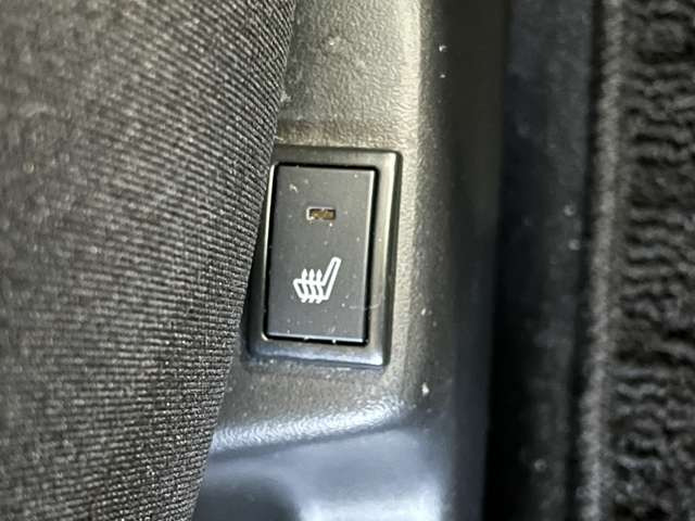 ����ȑ��V�[�g�q�[�^�[�ō��ȃ|�J�|�J!