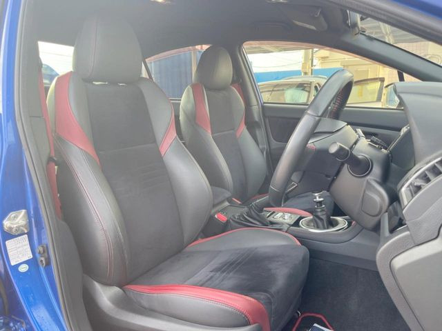 �y�n�[�t���U�[�V�[�g�z�������ƍ���S�n�𗼗������l�C�̃V�[�g���w�ʁE���ʂ̓X�G�[�h���ƂȂ��Ă���A���G��⊊��ɂ����ɗD��Ă��܂��B�C���╞���ɍ��E���ꂸ���K�ɂ���肢�������܂��B