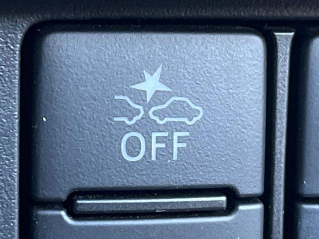 �y�X�}�[�g�A�V�X�g�z���s���ɑO���̎ԗ�����F�����A�Փ˂������Ȏ��͌x��ƃu���[�L�ŏՓˉ���Ɣ�Q�y�����A�V�X�g�B�����S�Ƀh���C�u�����y���݂��������܂��B