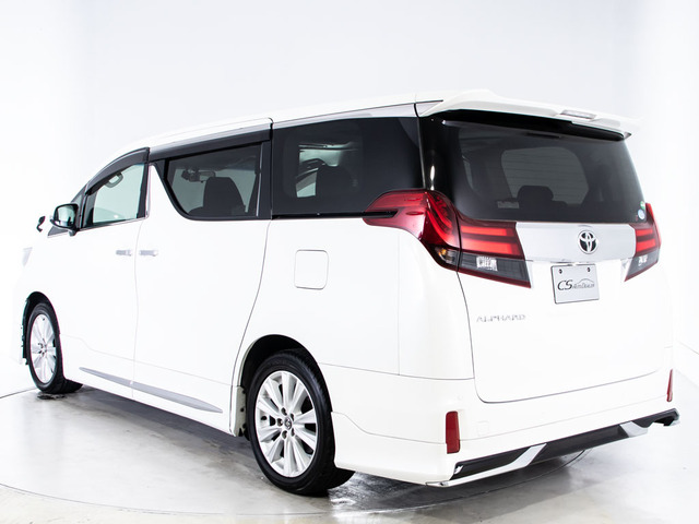 ★展示前点検実施★特殊な機材も用いて、全車点検を実施しております!