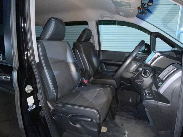 �^�]�Ȃ܂��ɂ͏\���ȃX�y�[�X������A�啿�ȕ��ł��������^�]���Ă�����������ł��B