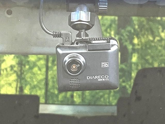 �y�h���C�u���R�[�_�[�z���S�E���S�ȃJ�[���C�t�ɕK�{�̃h���C�u���R�[�_�[�𑕔�!���s���͂������A������^�]�⎖�̂ɑ��������ۂ̏󋵂��f���ŋL�^���A����̃��X�N�ɔ����܂��B