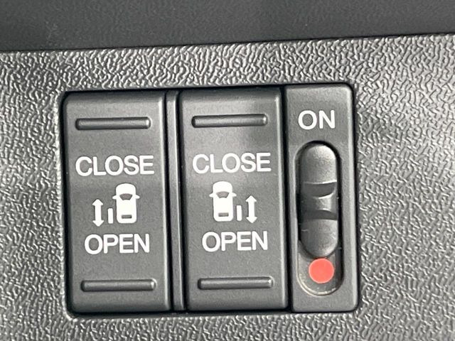 �y�����p���[�X���C�h�h�A�z�X�}�[�g�L�[��^�]�Ȃ̃X�C�b�`�Ō�ȗ����X���C�h�h�A�̊J���\���d��������͂����ăh�A���J����K�v�������A�����Ȃ��q�l�ł��ȒP�ɊJ���߂ł����K�ł���