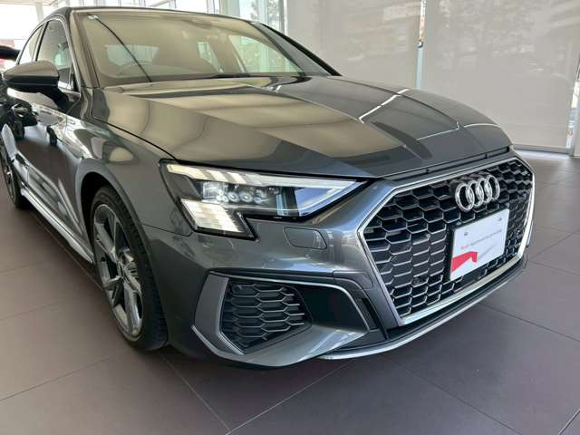 A3セダン30 TFSI Sライン