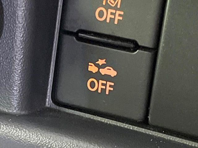 【スズキ セーフティサポート】走行中に前方の車両等を認識し、衝突しそうな時は警報とブレーキで衝突回避と被害軽減をアシスト。より安全にドライブをお楽しみいただけます。