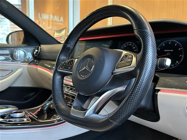 EクラスワゴンAMG E43 4マチック 4WD