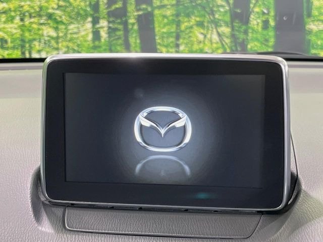 �y�}�c�_�R�l�N�g�i�r�z�ԓ��̕��͋C�Ƀ}�b�`������̌^�^�C�v�̃i�r�B�e����q�ݒ��Bluetooth�Đ����A�l�X�ȋ@�\���y���߂܂��B�����I�ȃ_�C�������삪�\�ŁA�g��������ǍD�ł��B