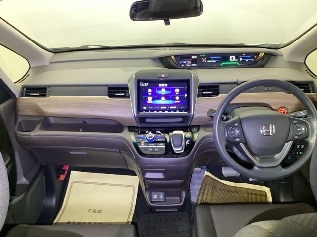 フリード1.5 ハイブリッド G