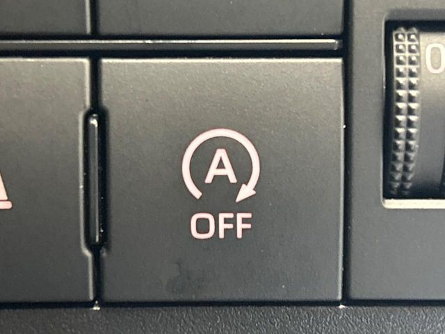 �y�A�C�h�����O�X�g�b�v�z�ԐM����a�؂Œ�Ԃ����ۂɃG���W�����~���A���ʂȔR���̏����}���܂��B�R��������ی�ɂȂ���@�\��G���W���̓u���[�L�𗣂��΍Ďn�����܂��B