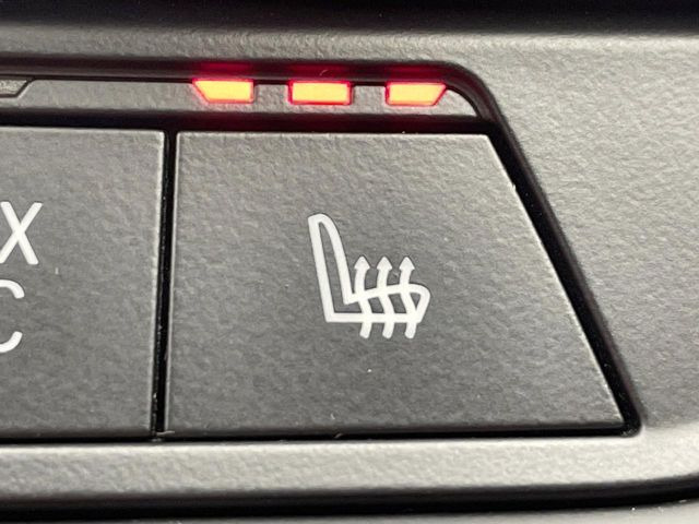 ���t�����g�V�[�g�q�[�e�B���O:�^�]�ȁE����ȋ��ɎO�i�K�Œ��߂��\�ȃV�[�g�q�[�^�[�𑕔����Ă���܂��B�G�߂��킸���K�ɂ��g�p���������܂��B