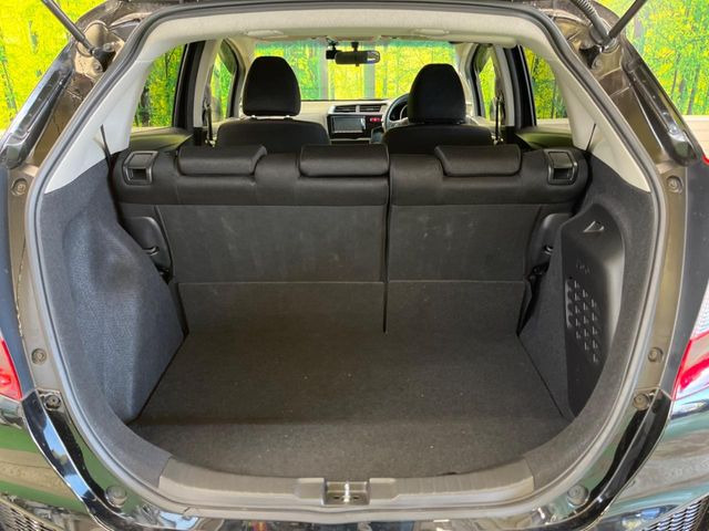 ���Q�b�W���[���́A��e�ʂ̃X�y�[�X���m�ہB���i�̂����������烌�W���[�܂ŁA���L�����􂵂Ă���܂�!�܂��A���A�V�[�g��|�����ƂŃo���G�[�V�����L���ɂ��g�����������܂��B