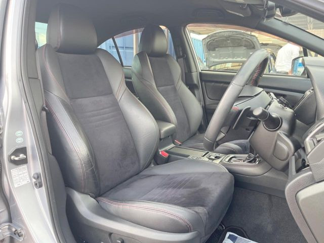 �y�n�[�t���U�[�V�[�g�z�������ƍ���S�n�𗼗������l�C�̃V�[�g���w�ʁE���ʂ̓X�G�[�h���ƂȂ��Ă���A���G��⊊��ɂ����ɗD��Ă��܂��B�C���╞���ɍ��E���ꂸ���K�ɂ���肢�������܂��B