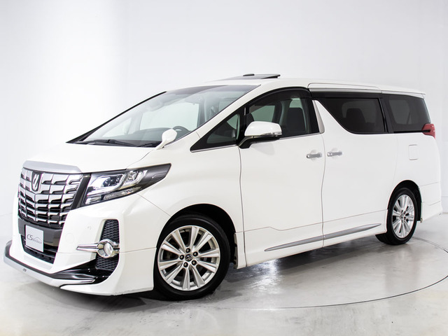 ★フロントビュー★グリル交換、エアロ取り付け等、カスタムもお任せください!