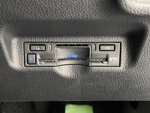 【ETC】高速道路の料金所をストレスなく通過!話題のスポットやサービスエリアに多い「スマートIC」利用時は必須のアイテムです。当店でセットアップを実施、ご納車当日からすぐにご利用いただけます!