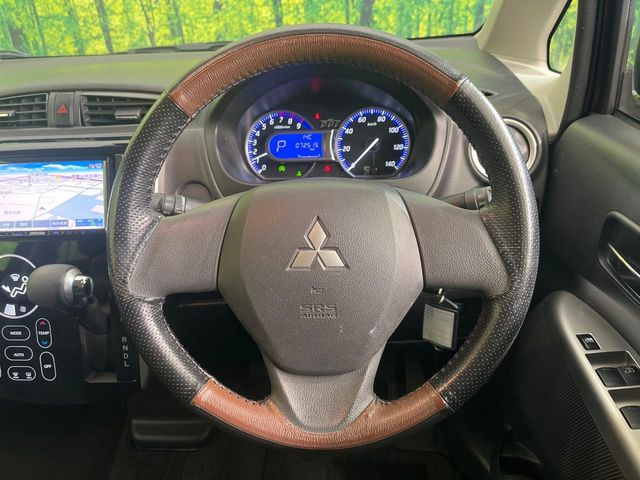 �y�����v�����X�e�A�����O�z�㎿�Ȋv���g�p���邱�ƂŁA��ɂ����������݂ƂĂ��^�]���₷���n���h���ł���